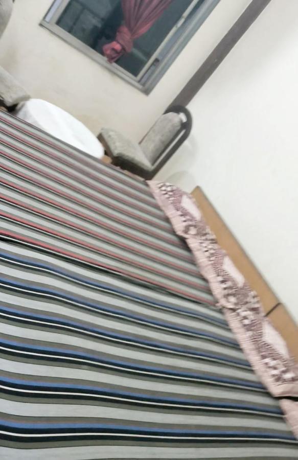 Gandhi Ganaga Guest House Варанаси Екстериор снимка